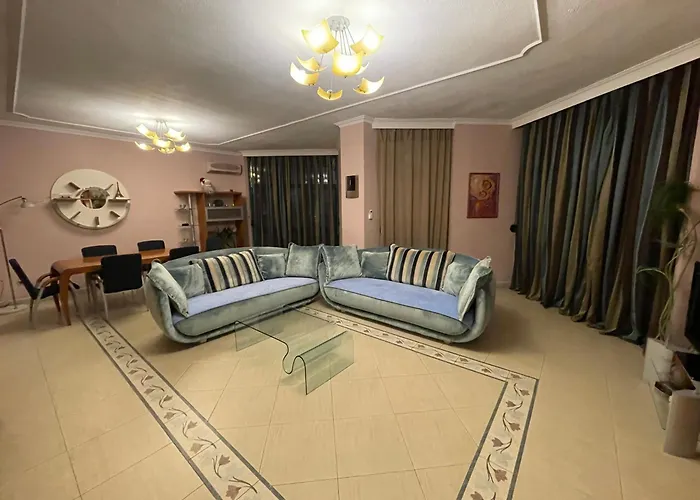 Mak Apartments
